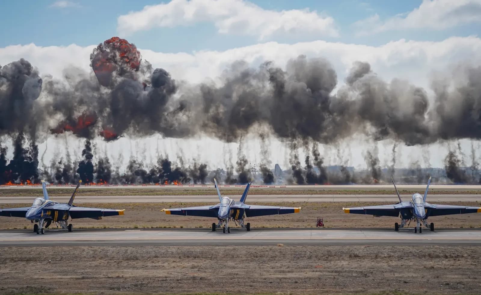 US Plans $2.8bn Arms Deal Sending 2,000lb Bombs to Israel
