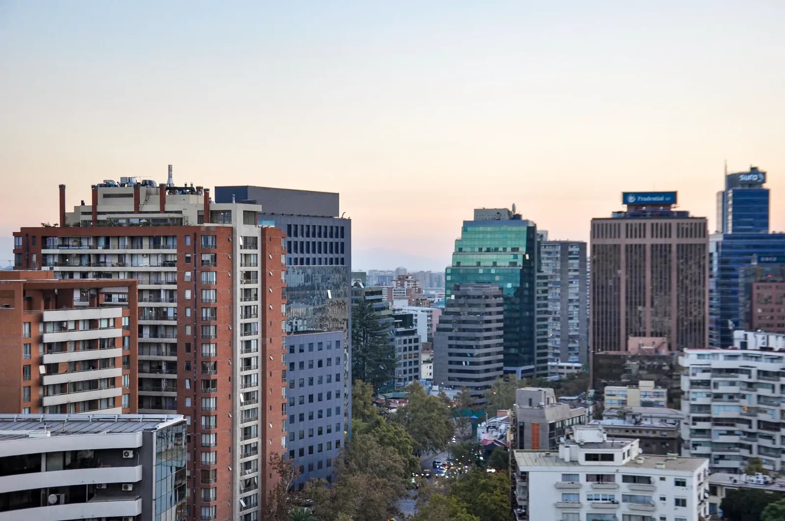 Milei in Chile: Backs Allende's Overthrow, Hits Sánchez and Macri