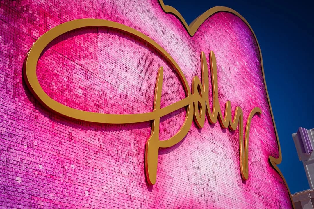 AMC Revives Two Dolly Parton Classics in Theaters