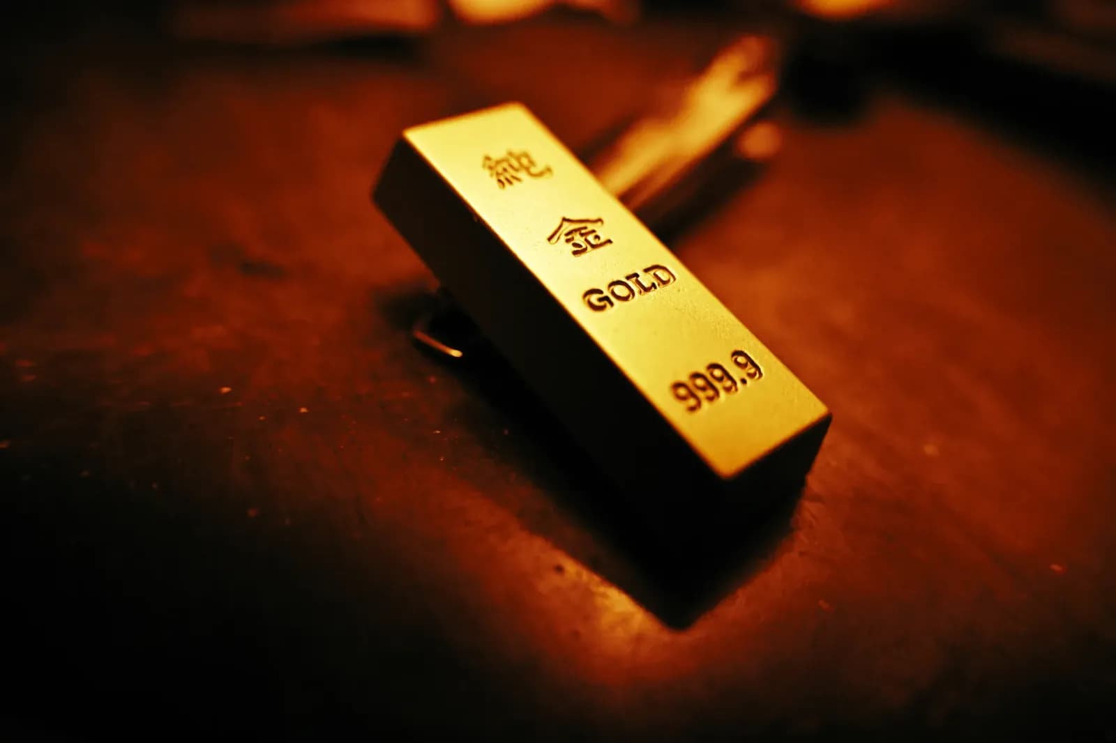 China's Gold Buying Spree Hits Record Streak