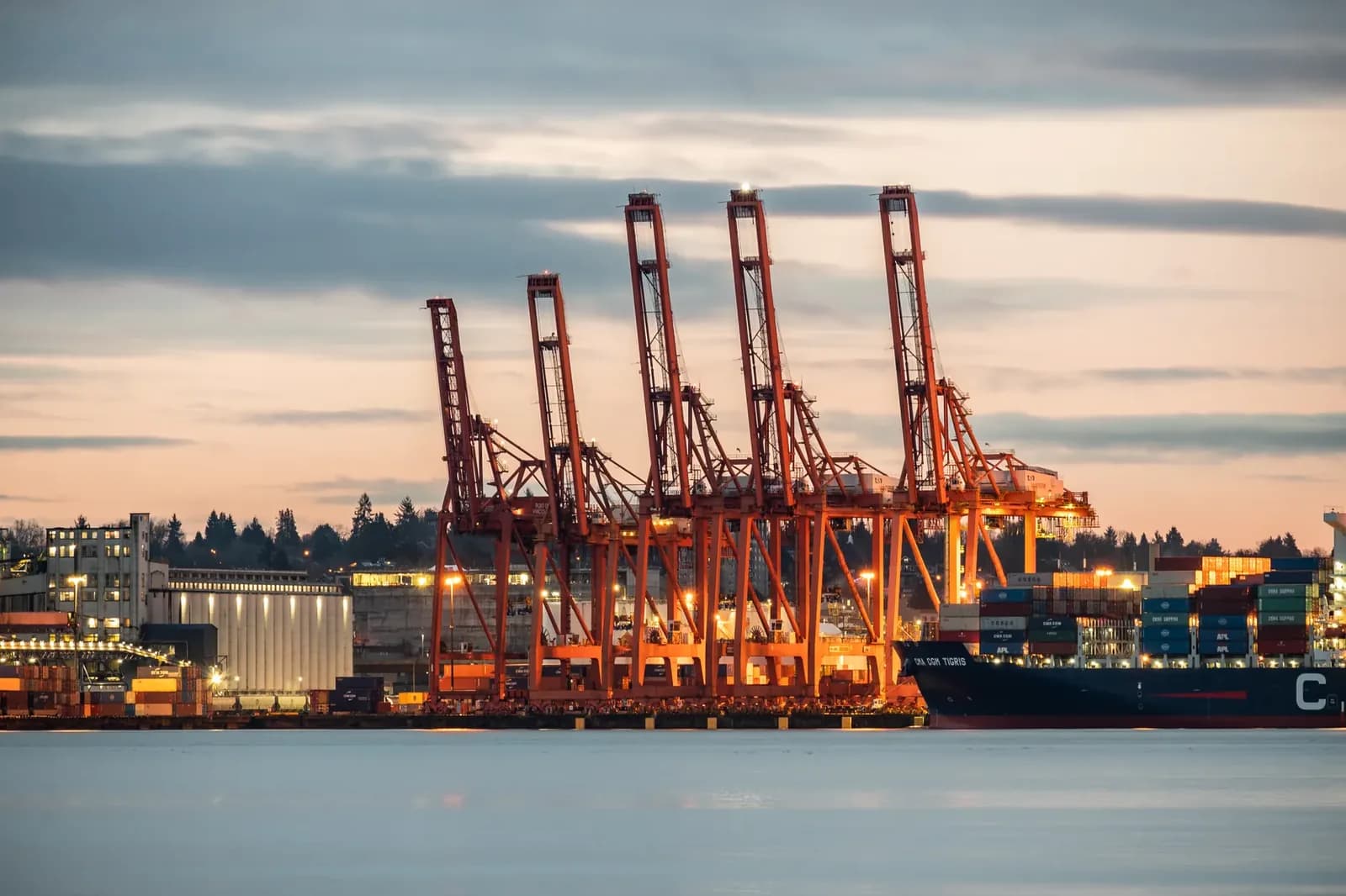 Canada's Retaliatory Tariffs Set to Hit US Goods at Midnight