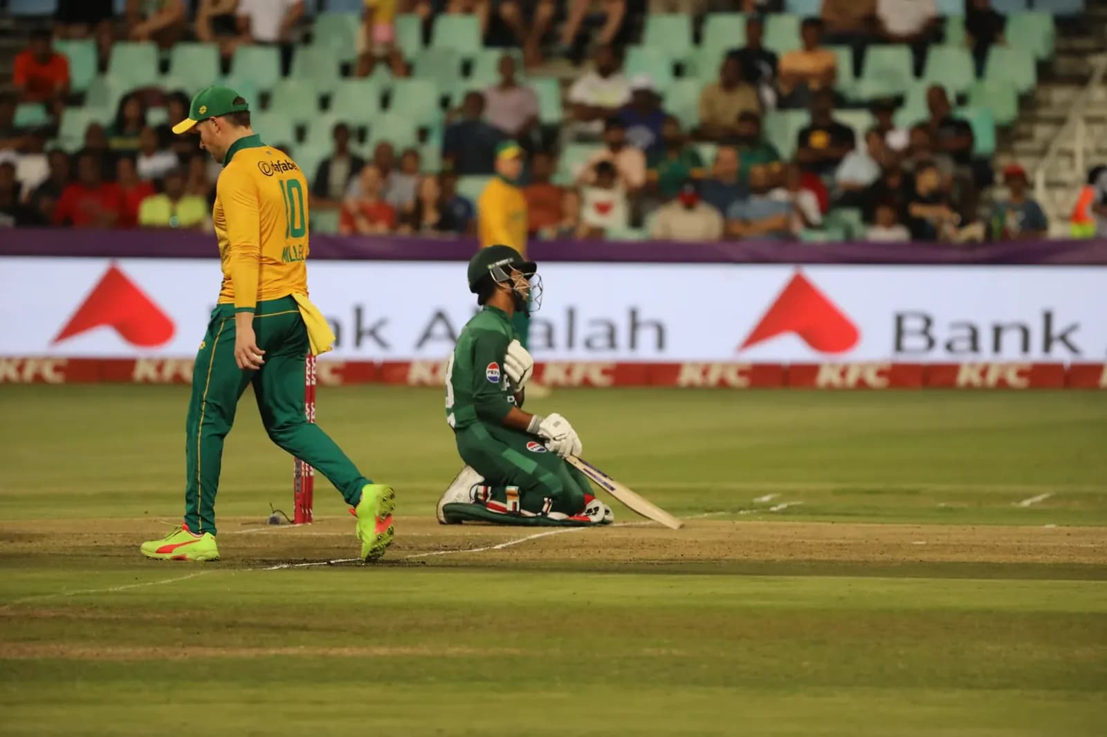 Pakistan Fined and Docked 11 WTC Points for Slow Over-Rate